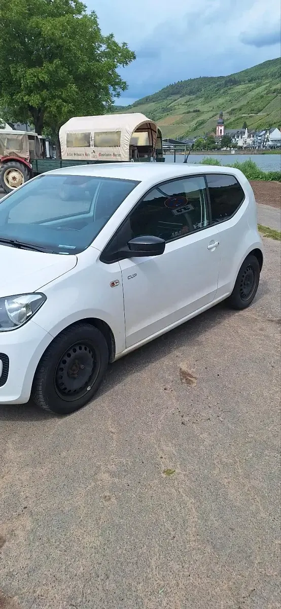 Gebraucht VW up! 60 PS (44 kW) 2015 Weiß Kleinwagen