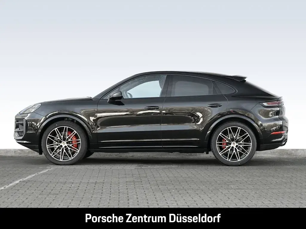Gebraucht Porsche Cayenne S 475 PS (349 kW) 2024 Chromitschwarzmetallic SUV