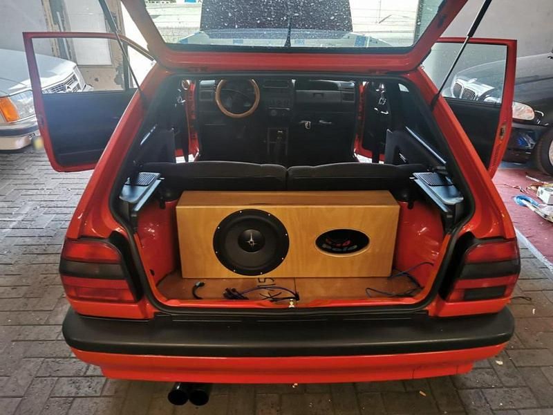 Gebraucht VW Polo 160 PS (117 kW) 1992 Rot Coupé