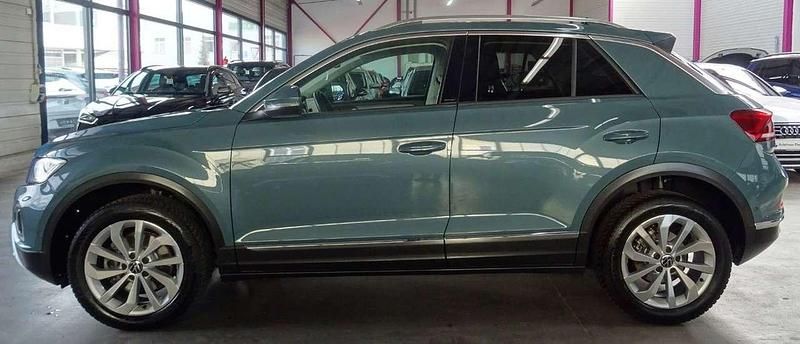 Gebraucht VW T-Roc Style 150 PS (110 kW) 2024 Petroleum blue metallic SUV
