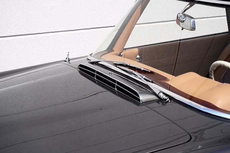 Gebraucht Mercedes 230 150 PS (110 kW) 1964 Grau Cabrio