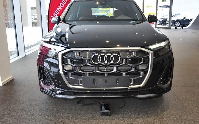 Neu Audi Q7 S-Line 286 PS (210 kW) 2026 Mythosschwarz SUV