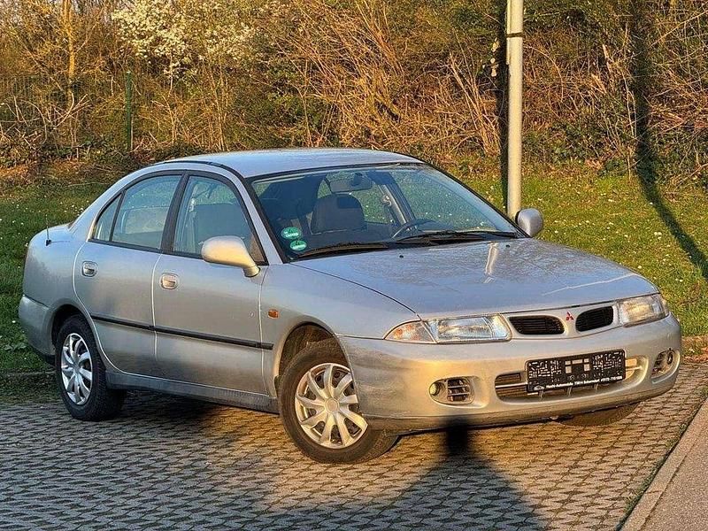 Gebraucht Mitsubishi Carisma 116 PS (85 kW) 1997 Silber Limousine
