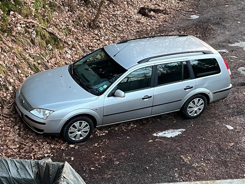 Silber Gebraucht 2004 Ford Mondeo Kombi | 500 € (Guter Preis) - Bild 1/1