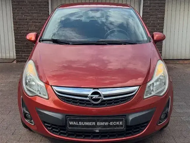 Gebraucht Opel Corsa Satellite 87 PS (63 kW) 2012 Orange Kleinwagen