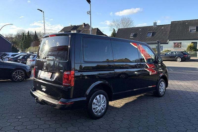 Gebraucht VW Multivan 114 PS (83 kW) 2017 Schwarz Van
