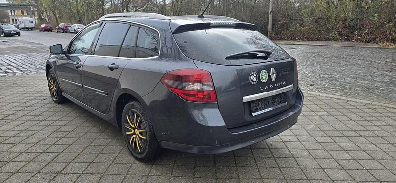 Gebraucht Renault Laguna III Dynamique 110 PS (80 kW) 2010 Schwarz Kombi