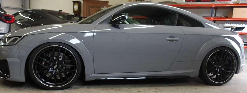 Gebraucht Audi TT RS 400 PS (294 kW) 2022 Nardo grau Coupé