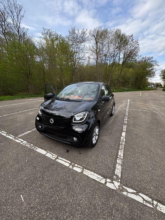 Gebraucht Smart ForFour Passion 90 PS (66 kW) 2017 Schwarz Kleinwagen