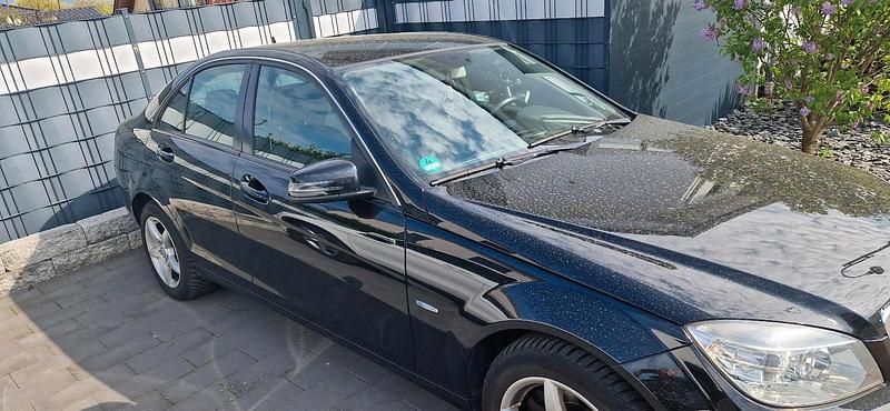 Gebraucht Mercedes C220 170 PS (125 kW) 2010 Schwarz Limousine