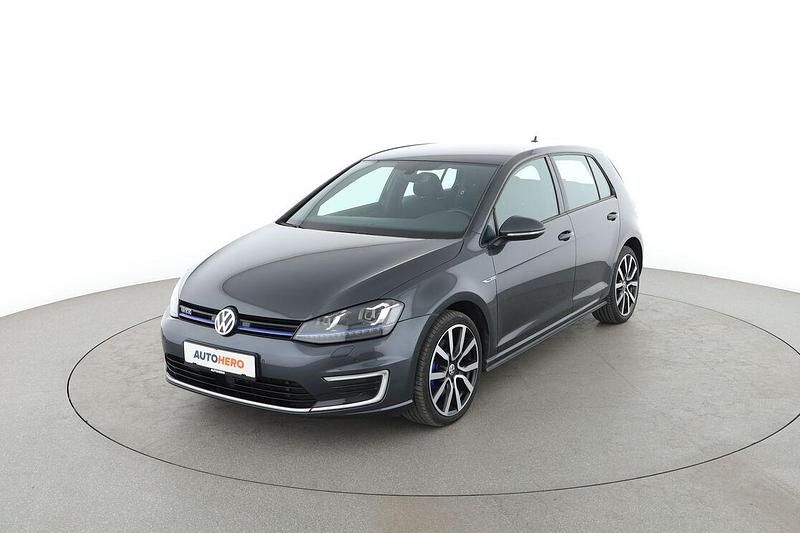 Schwarz Gebraucht 2016 VW Golf VII GTE Limousine | 14.650 € (Guter Preis) - Bild 1/3