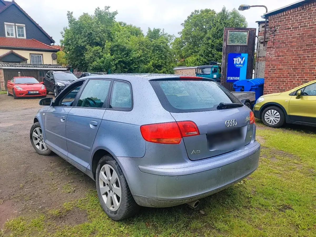 Gebraucht Audi A3 115 PS (84 kW) 2007 Grau Kleinwagen