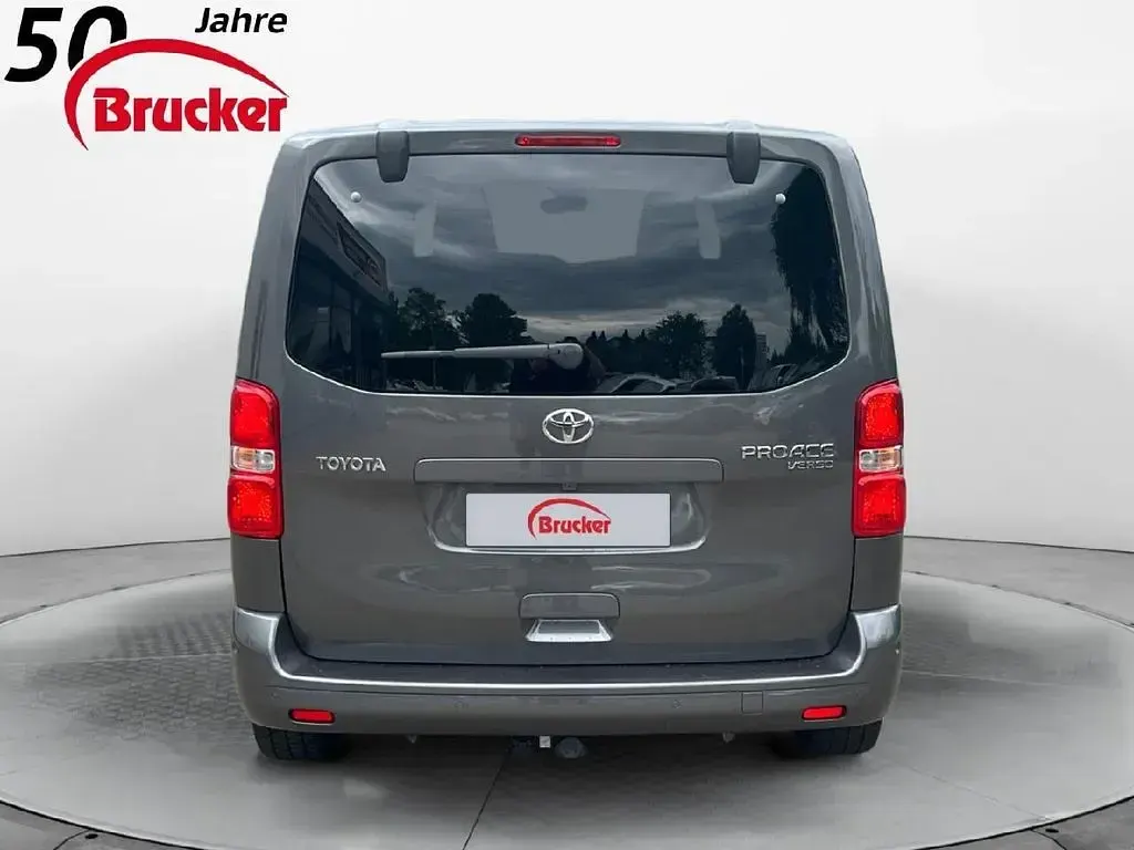Gebraucht Toyota Proace Verso Executive 177 PS (130 kW) 2022 Basaltgrau metallic Kombi
