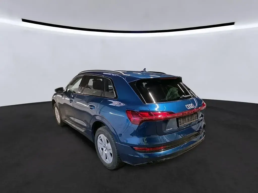 Usata Audi e-tron 300 kW (408 CV) 2021 Blu SUV