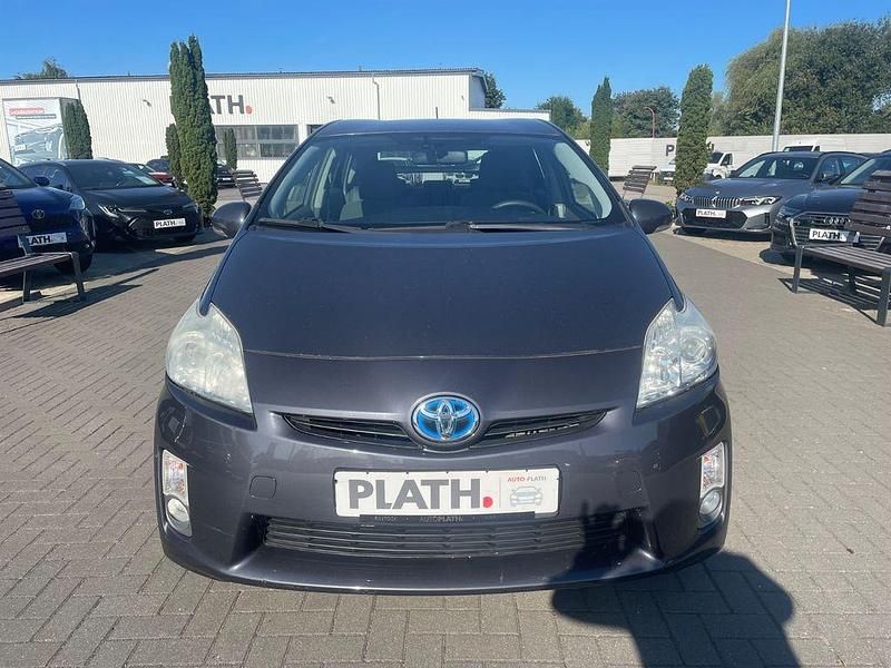Gebraucht Toyota Prius Life 99 PS (72 kW) 2010 Grau Kleinwagen