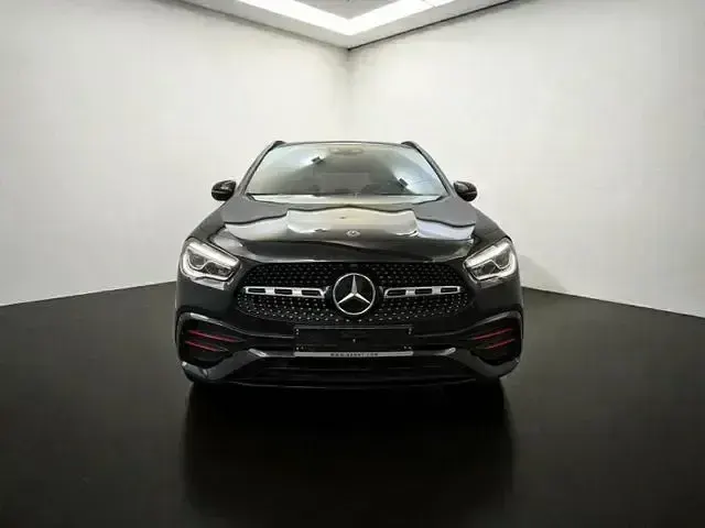 Gebraucht Mercedes GLA250 AMG line 224 PS (164 kW) 2020 Kosmosschwarz SUV