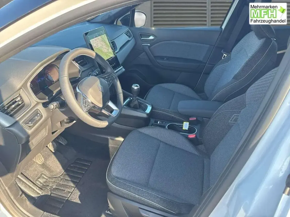 Neu Renault Captur Techno 91 PS (66 kW) 2026 Perlmuttweiß + blackp... SUV
