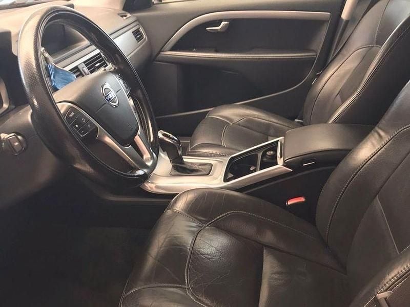 Gebraucht Volvo XC70 Momentum 181 PS (133 kW) 2016 Schwarz Kombi