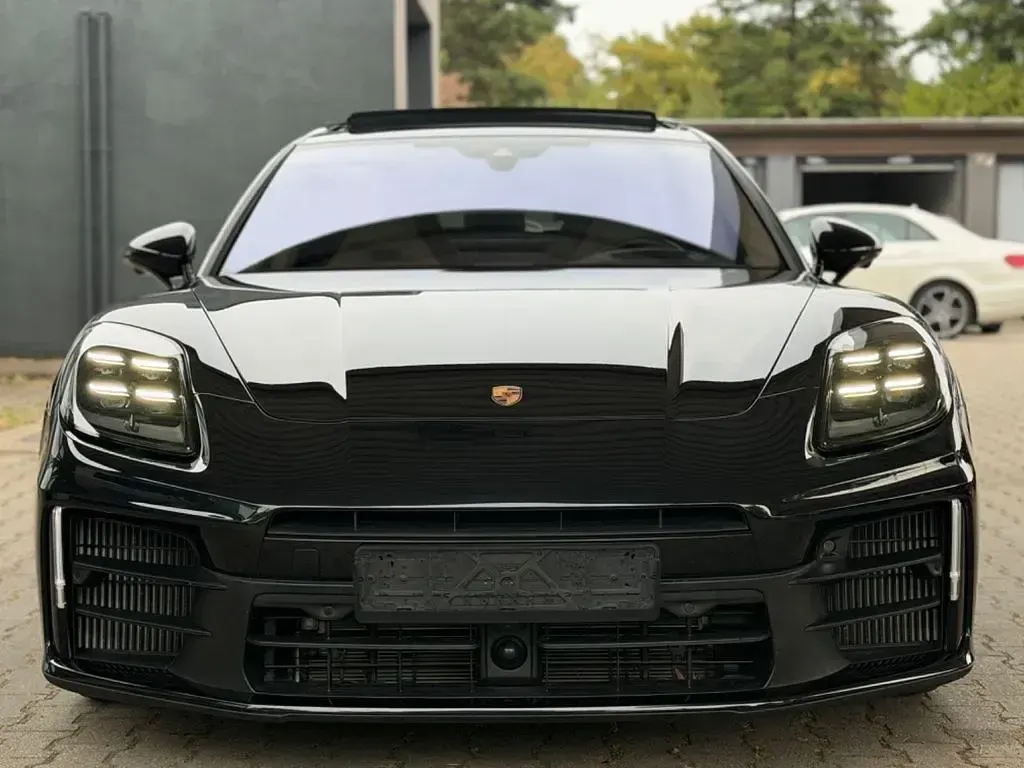Gebraucht Porsche Panamera 4 354 PS (260 kW) 2025 Schwarz Kleinwagen