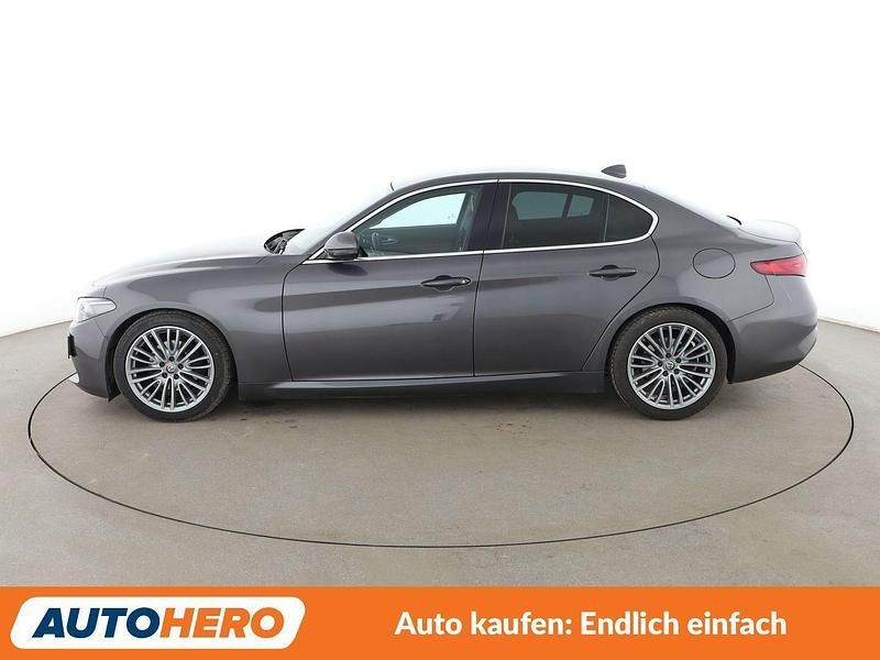 Gebraucht Alfa Romeo Giulia Super 179 PS (131 kW) 2016 Grau Limousine