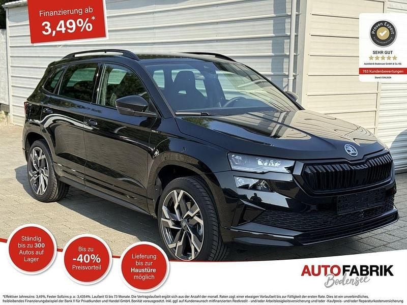 Magic black Neu 2025 Skoda Karoq SportLine SUV | 38.990 € (Guter Preis) - Bild 1/4