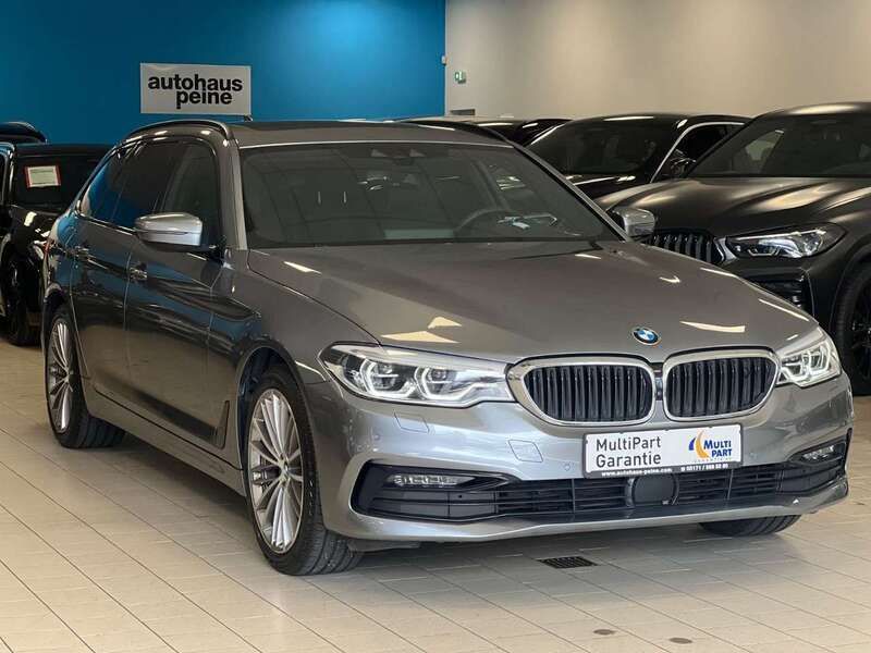 Bluestone metallic Gebraucht 2020 BMW 520 Kombi | 27.499 € (Fairer Preis) - Bild 1/4