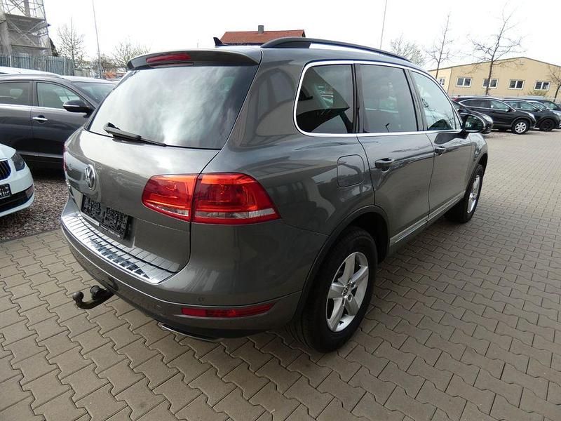 Gebraucht VW Touareg 245 PS (180 kW) 2014 Grau SUV