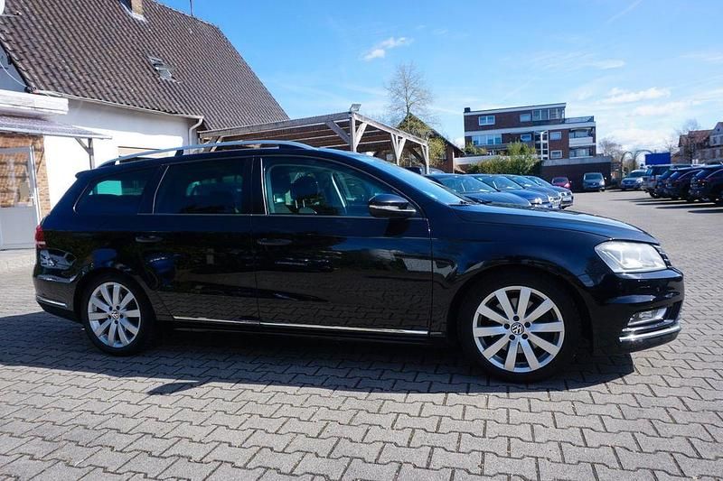 Gebraucht VW Passat R-line BlueMotion 140 PS (102 kW) 2013 Schwarz Kombi