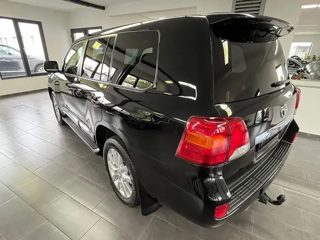 Gebraucht Toyota Land Cruiser Executive 272 PS (200 kW) 2012 Attitude black SUV