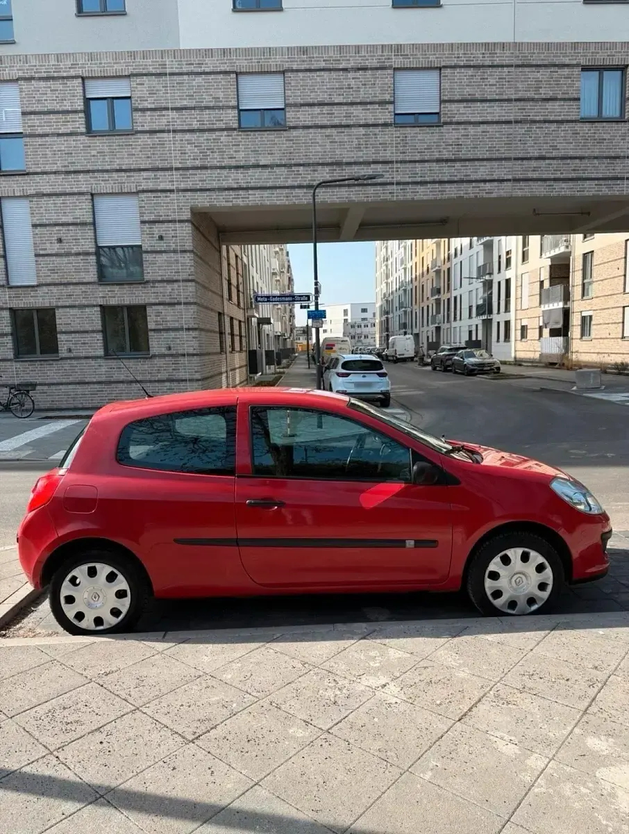 Gebraucht Renault Clio 75 PS (55 kW) 2007 Rot Kleinwagen