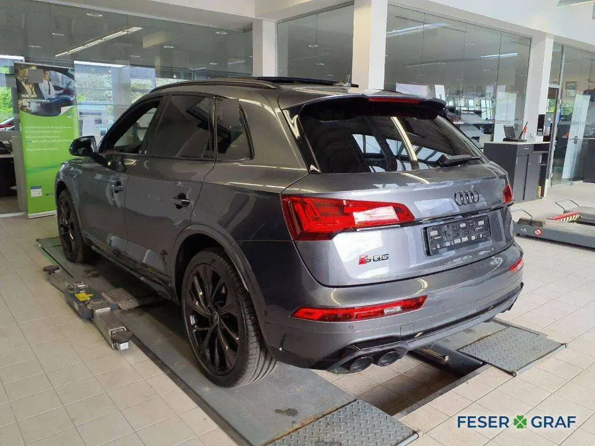 Gebraucht Audi SQ5 Design 341 PS (250 kW) 2025 Daytonagrau perleffekt SUV