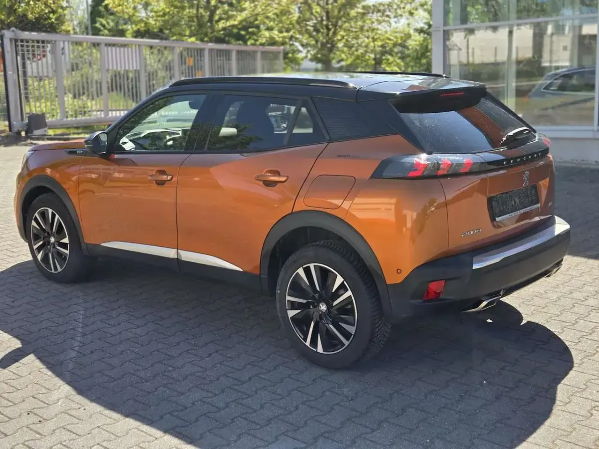 Gebraucht Peugeot 2008 GT 155 PS (114 kW) 2020 Bronze SUV