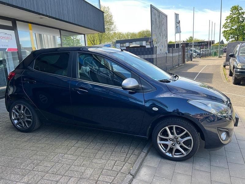 Second-hand Mazda 2 Sendo 84 CP (61 kW) 2014 Albastru Berlinǎ
