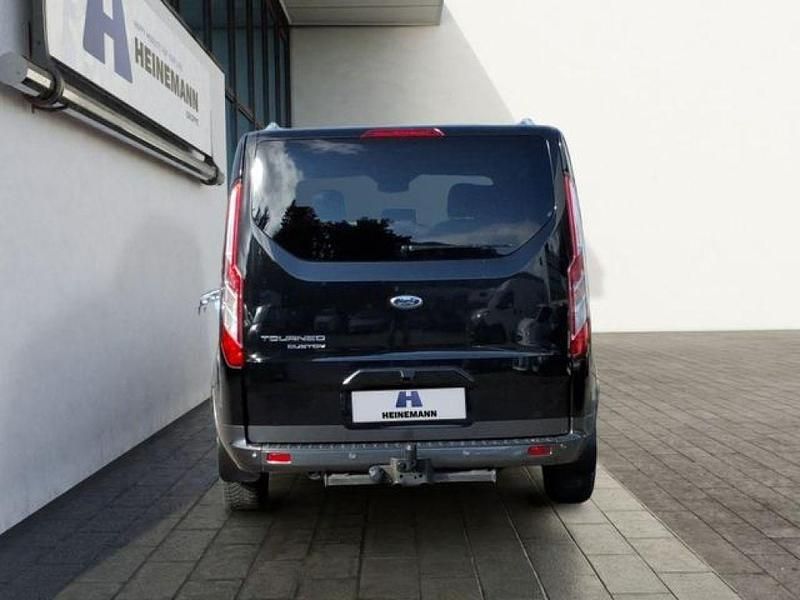 Gebraucht Ford Tourneo 131 PS (96 kW) 2022 Obsidianschwarz metallic (metallic) Kombi