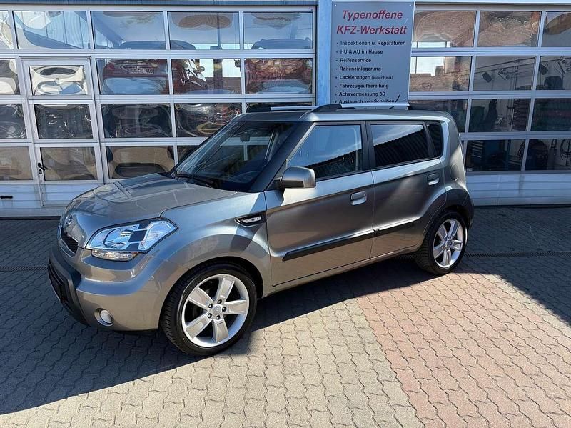 Gebraucht Kia Soul 126 PS (92 kW) 2010 Grau SUV