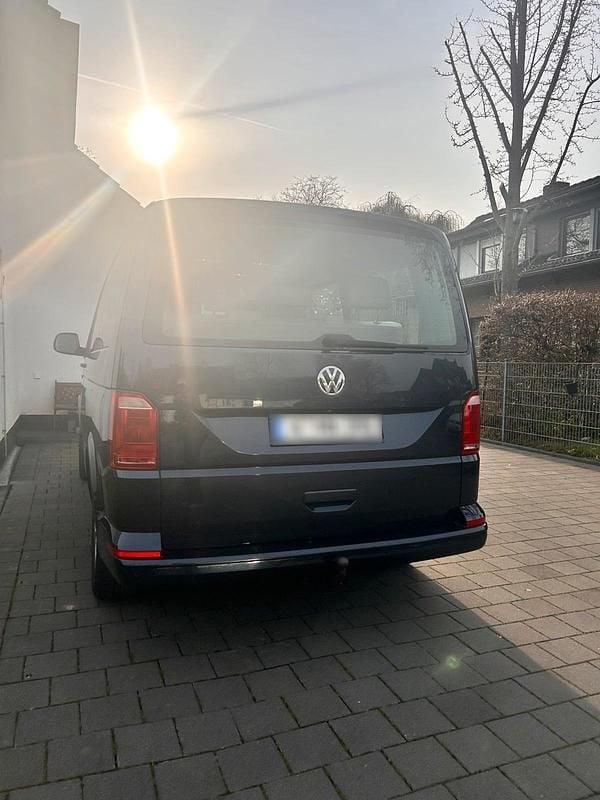 Second-hand VW T6 204 CP (150 kW) 2016 Albastru Van