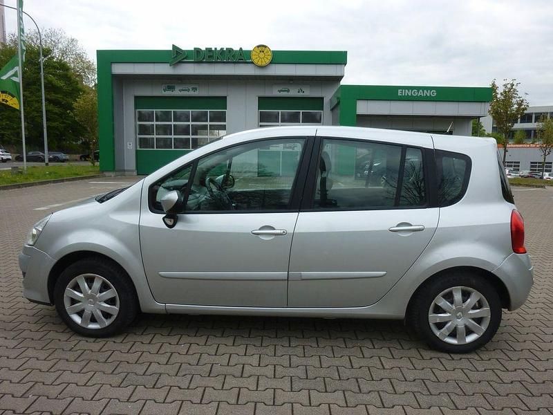 Gebraucht Renault Grand Modus Dynamique 103 PS (75 kW) 2012 Silber Van / Kleinbus