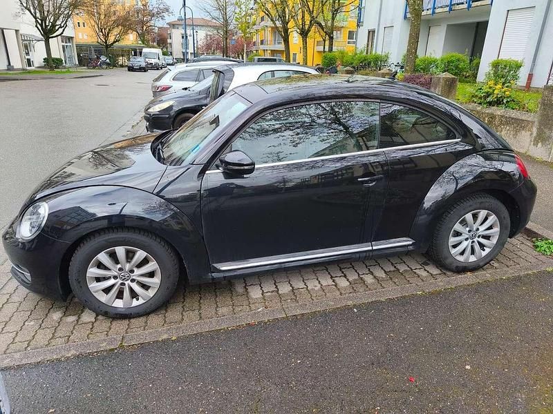 Gebraucht VW Beetle 105 PS (77 kW) 2012 Schwarz Kleinwagen