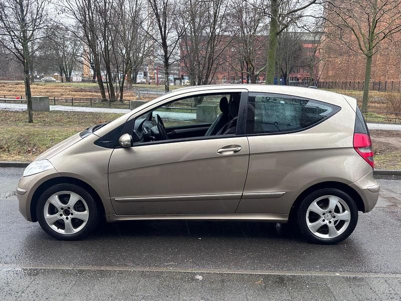 Gebraucht Mercedes A200 136 PS (100 kW) 2006 Gold Kleinwagen