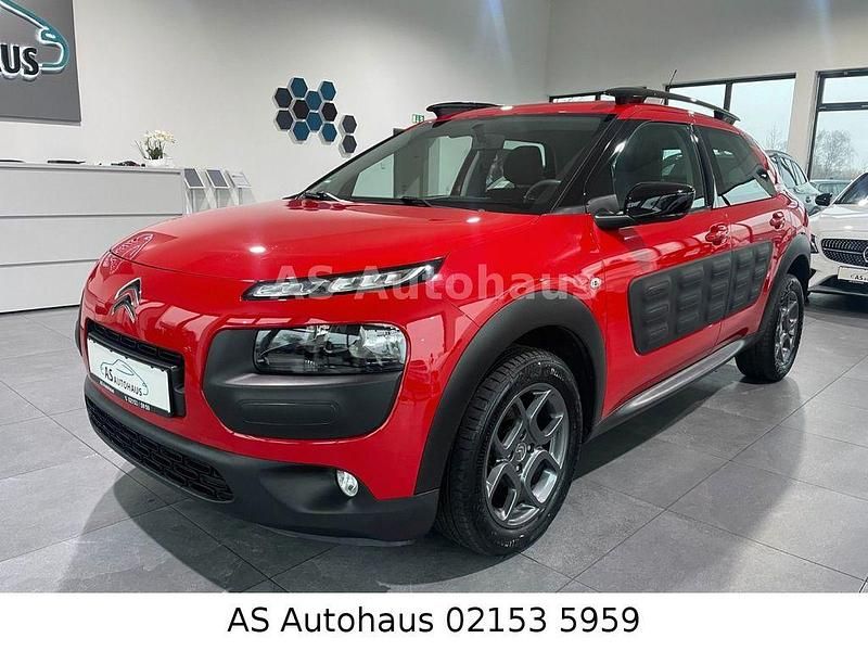 Gebraucht Citroën C4 SELECTION 110 PS (80 kW) 2016 Rot SUV