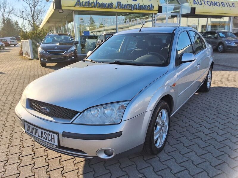 Kristallsilber metal (metallic) Gebraucht 2002 Ford Mondeo Ghia Limousine | 2.990 € - Bild 1/4