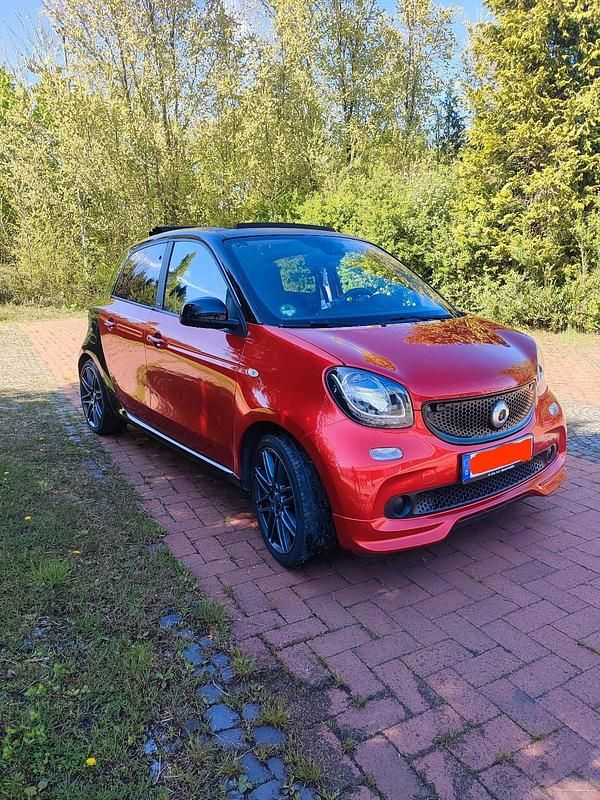 Rot Gebraucht 2017 Smart ForFour Brabus Kleinwagen | 13.499 € (Fairer Preis) - Bild 1/4