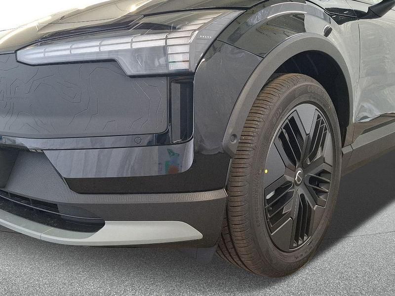 Gebraucht Volvo EX30 CC Performance 314 kW (428 PS) 2025 Onyx black Limousine