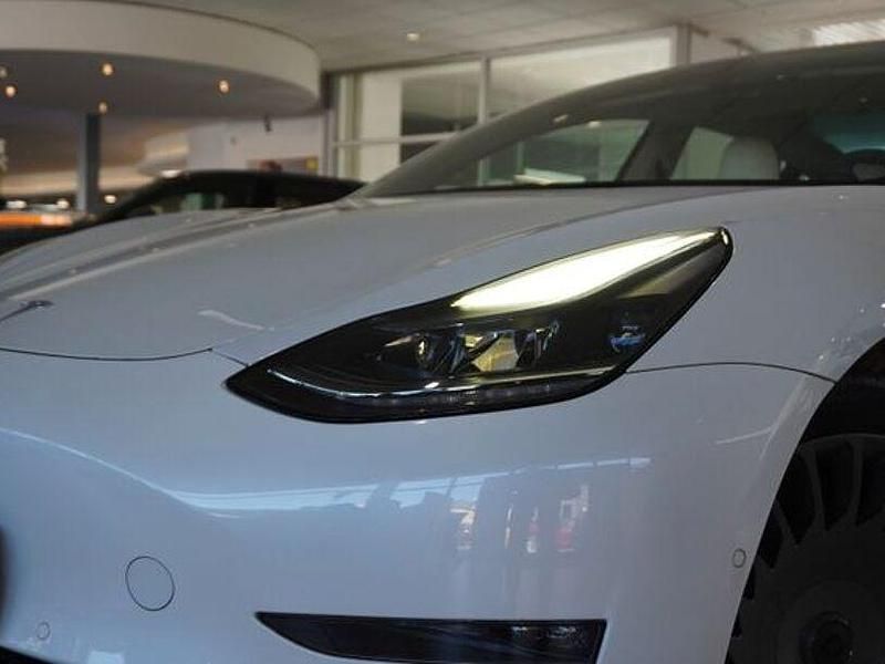 Gebraucht Tesla Model 3 Performance 377 kW (513 PS) 2021 Weiß metallic Limousine