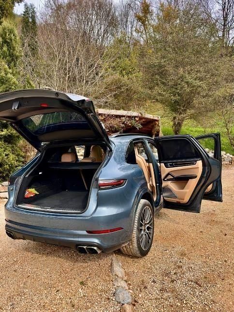 Gebraucht Porsche Cayenne Turbo 549 PS (403 kW) 2018 Blau SUV