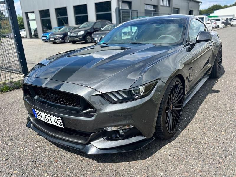 Magneticgrau (metallic) Gebraucht 2017 Ford Mustang GT Performance Edition Coupé | 42.900 € (Teuer) - Bild 1/4