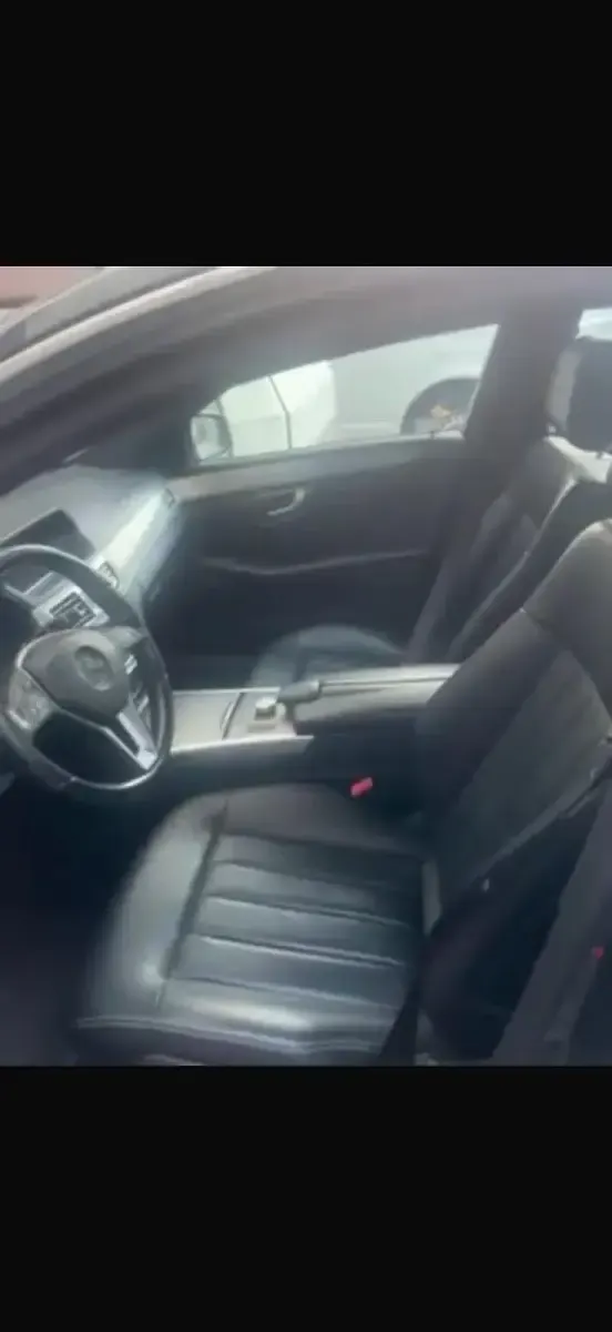 Gebraucht Mercedes E220 163 PS (119 kW) 2015 Grau Limousine