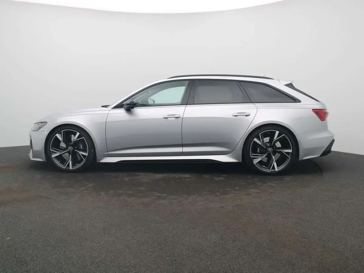 Gebraucht Audi RS6 Ambiente 600 PS (441 kW) 2022 Florettsilber metallic Kombi