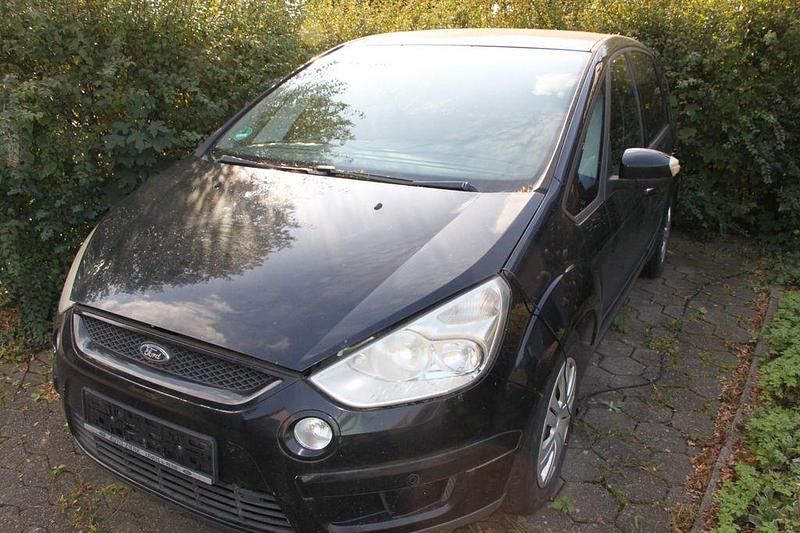 Schwarz Gebraucht 2008 Ford S-MAX Titanium Van / Kleinbus | 1.750 € (Guter Preis) - Bild 1/4
