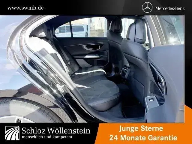 Usado Mercedes E220 AMG 197 CV (144 kW) 2025 Negro Berlina